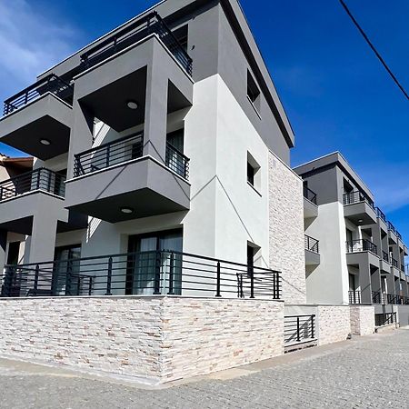 Four Shades Luxury Suites Sarti Zewnętrze zdjęcie