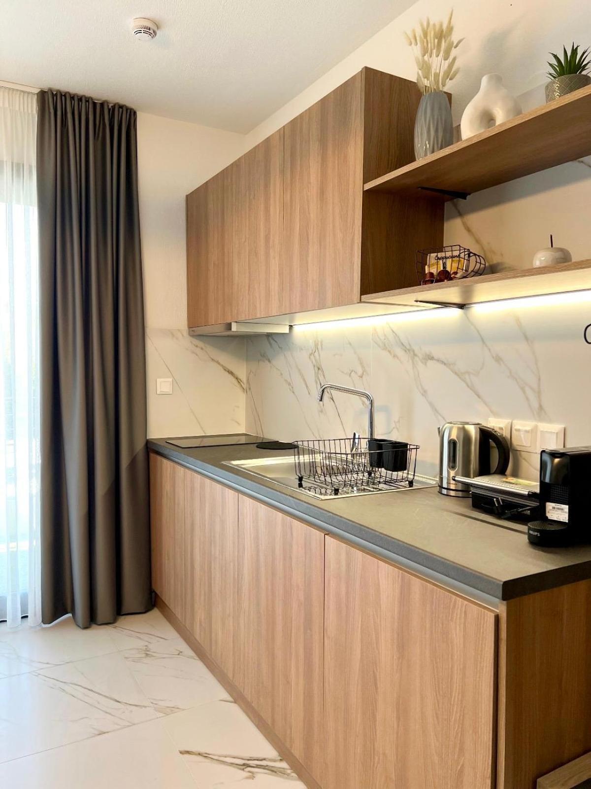 Four Shades Luxury Suites Sarti Zewnętrze zdjęcie