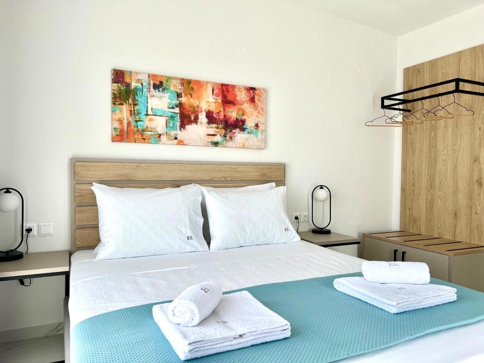 Four Shades Luxury Suites Sarti Zewnętrze zdjęcie