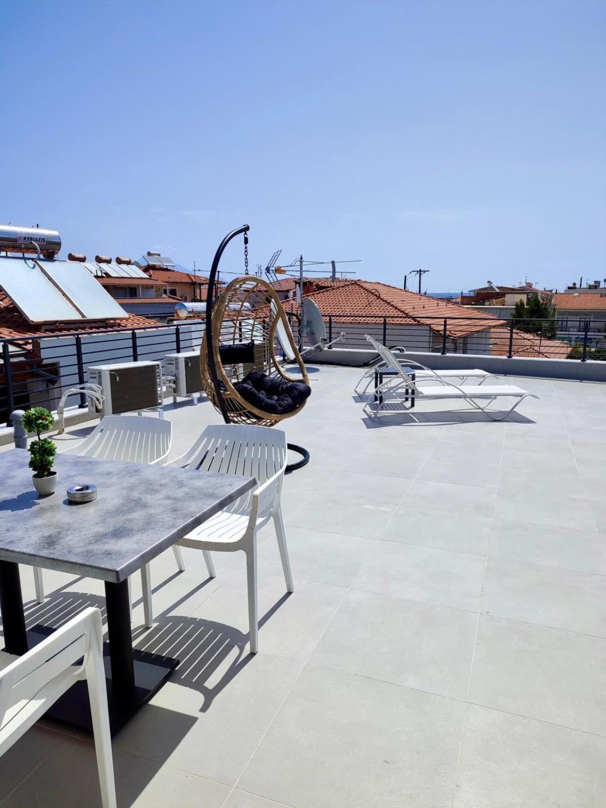 Four Shades Luxury Suites Sarti Zewnętrze zdjęcie