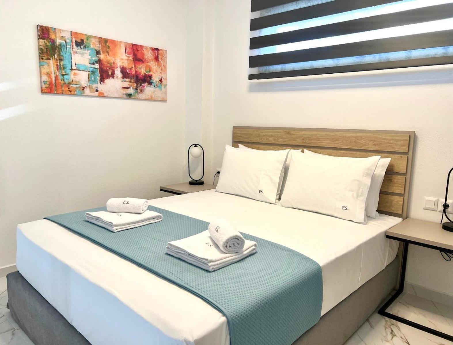 Four Shades Luxury Suites Sarti Zewnętrze zdjęcie