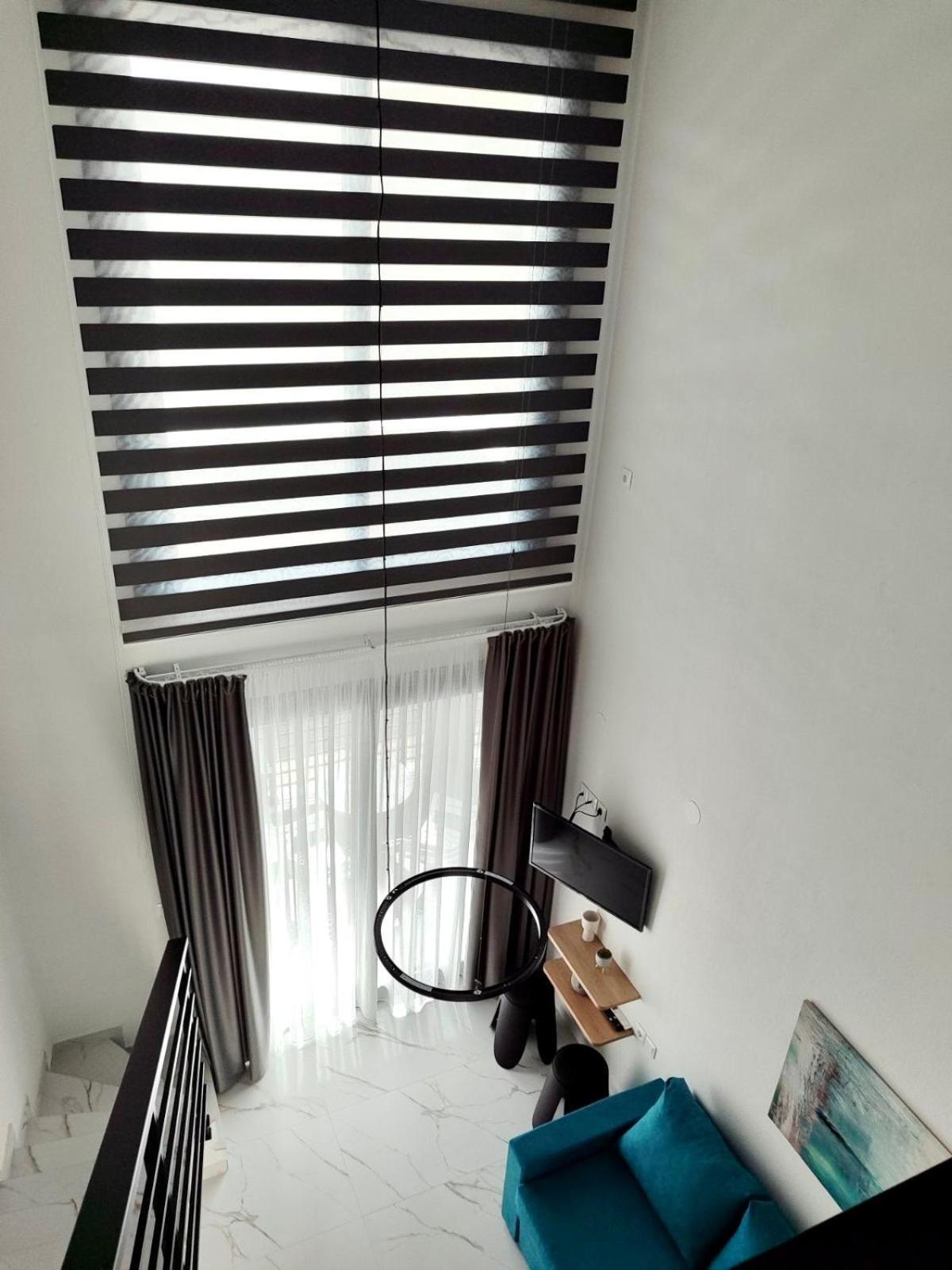 Four Shades Luxury Suites Sarti Zewnętrze zdjęcie