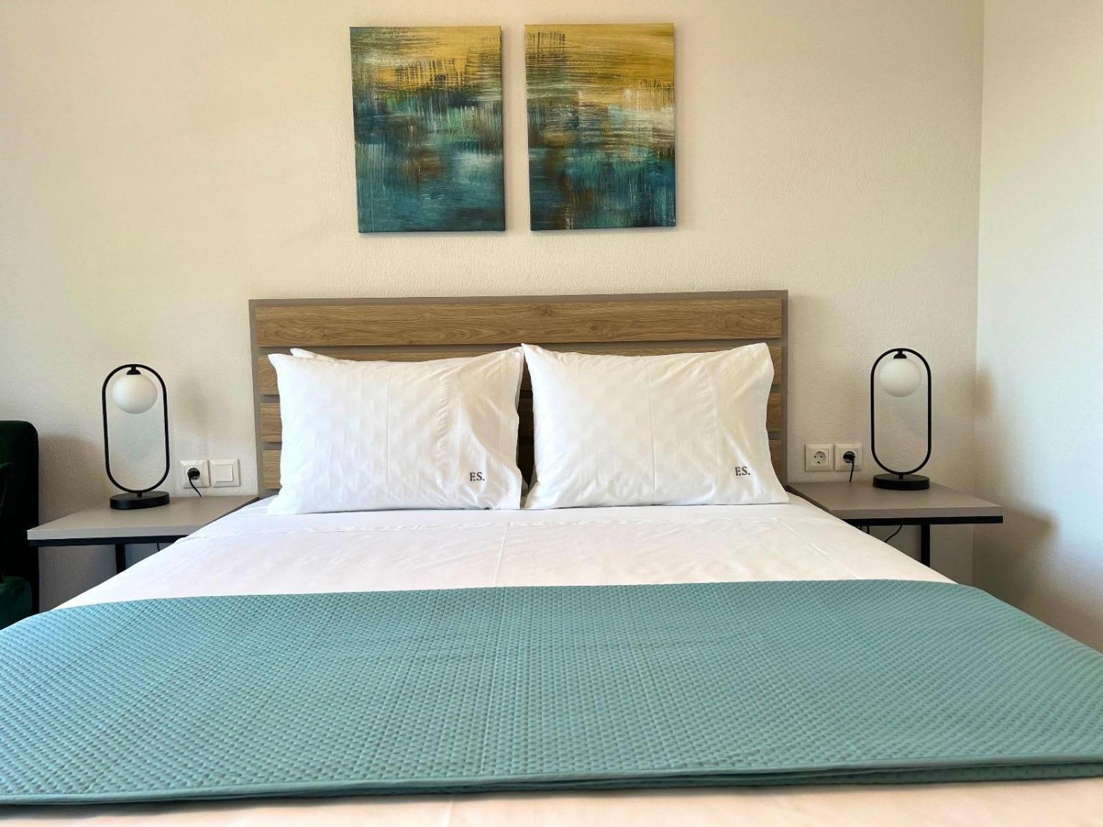 Four Shades Luxury Suites Sarti Zewnętrze zdjęcie