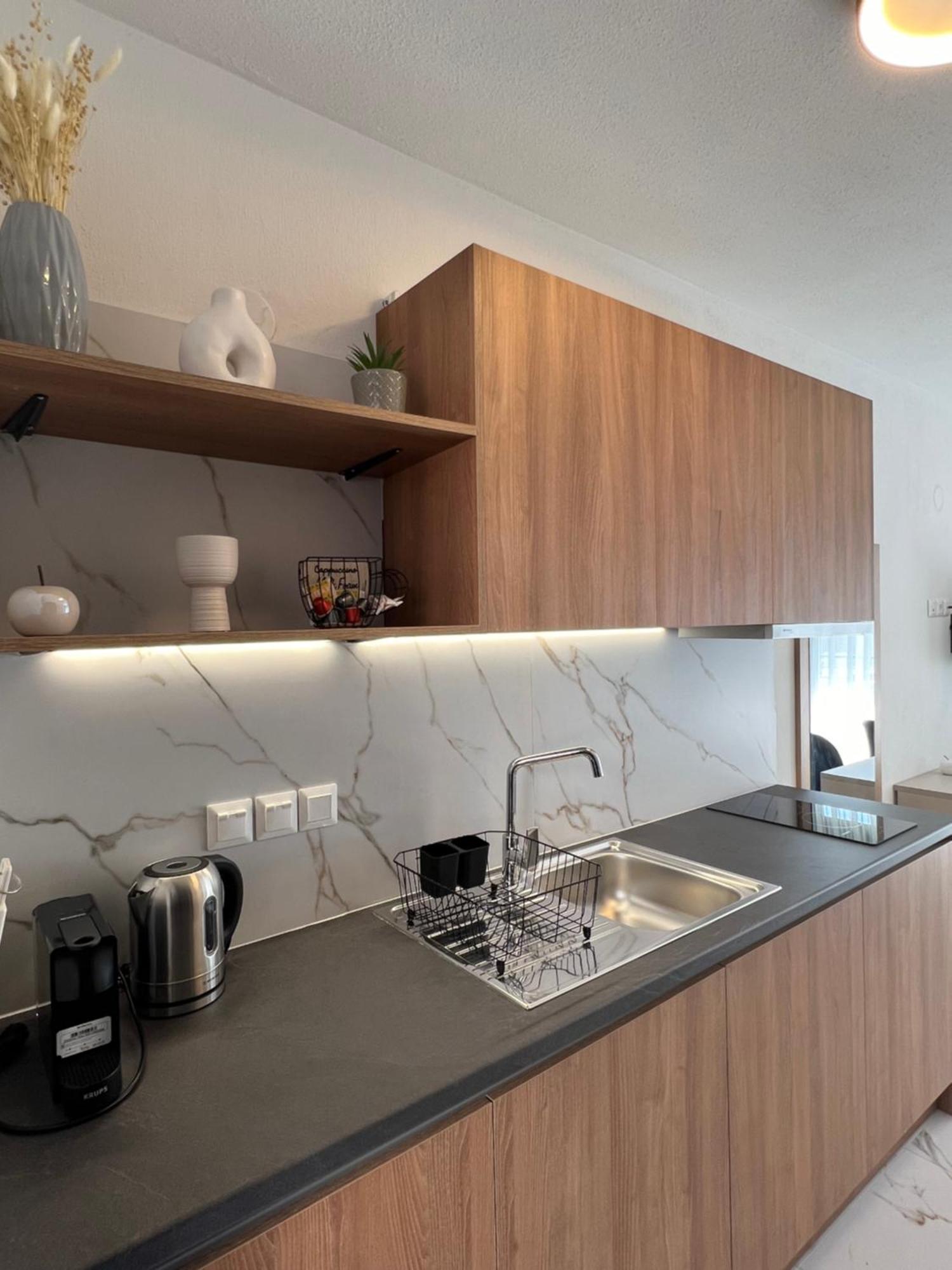Four Shades Luxury Suites Sarti Zewnętrze zdjęcie