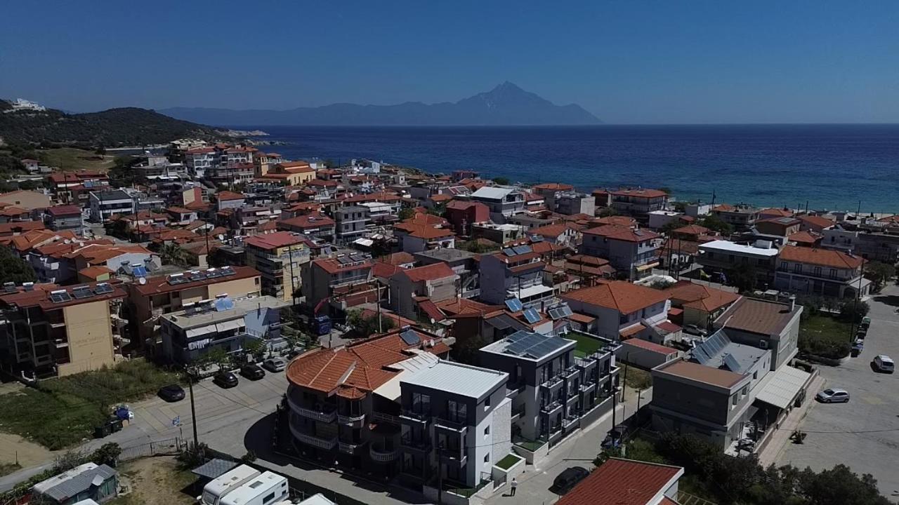 Four Shades Luxury Suites Sarti Zewnętrze zdjęcie