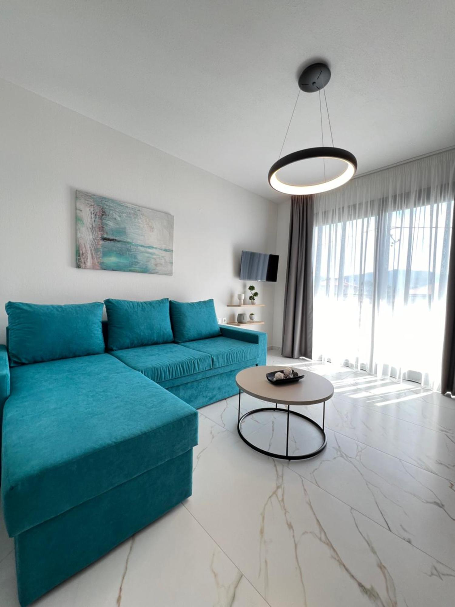 Four Shades Luxury Suites Sarti Zewnętrze zdjęcie